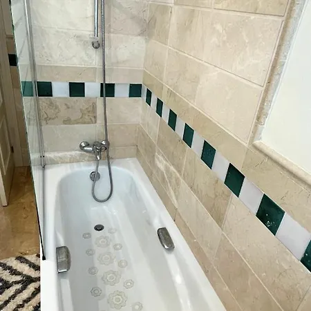 Soto De La Quinta Golf Course Oasis With Ultimate Privacy Apartment